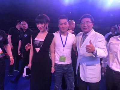 吴梦梦到粉丝家里洗澡