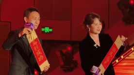 男女叉下体视频